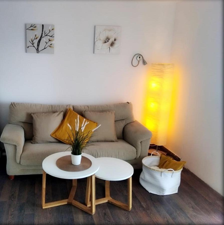דירות לוס ריאלחוס Apartamento Rambla Castro מראה חיצוני תמונה